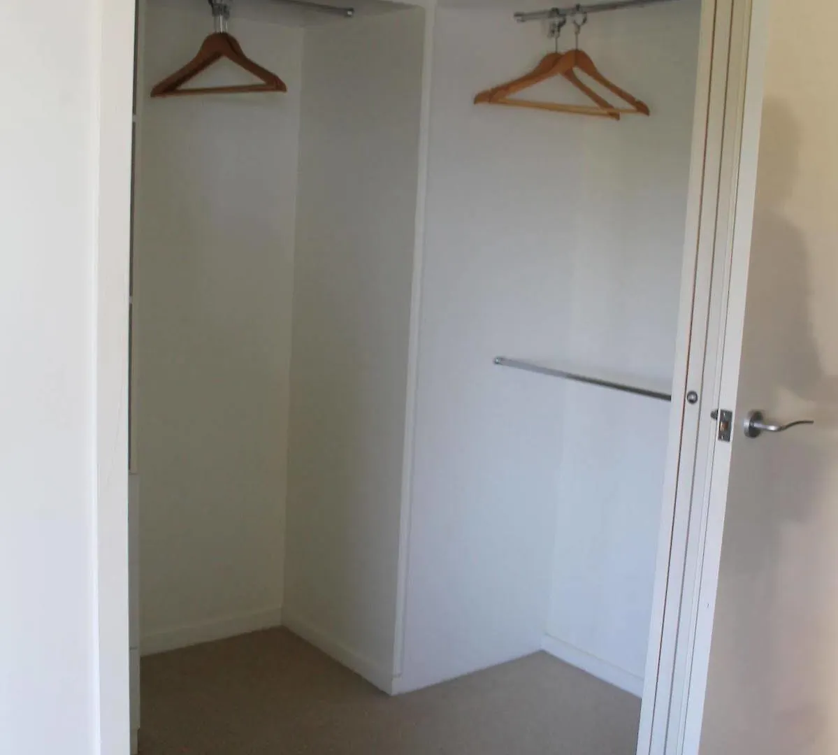 **** Hotel Regent Place Apartments Gladstone Australia